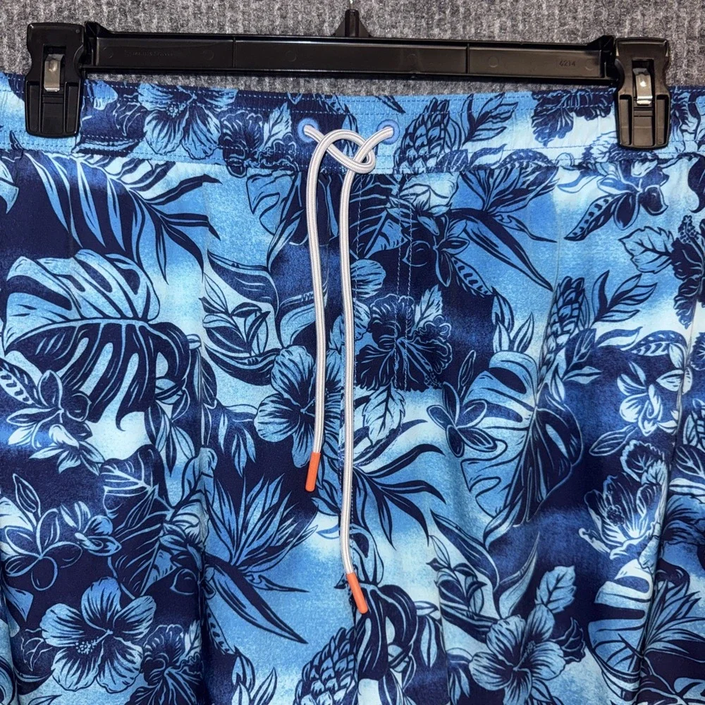 Tommy Bahama new men